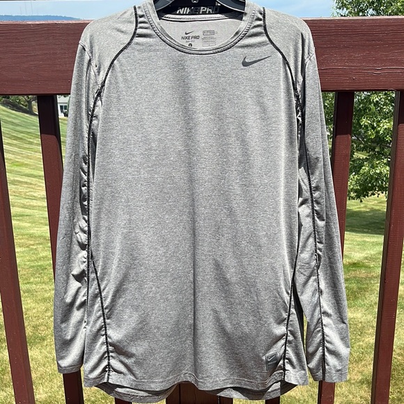 Nike Other - Nike fitted Athletic shirt (L)